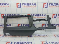 Накладка декоративная правая Kia Rio X (X-Line) 84760H0000WK. В торпедо. Потертость.