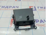 Ящик передней консоли Kia Rio X (X-Line) 84681H0100WK. Царапины.