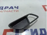 Накладка ручки внутренней правой Kia Rio X (X-Line) 82621H0000WK.