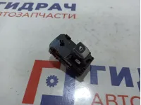 Кнопка стеклоподъемника Kia Rio X (X-Line) 93581H0100CA.