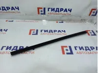 Уплотнитель стекла двери задней правой Kia Rio X (X-Line) 83241-H0500.