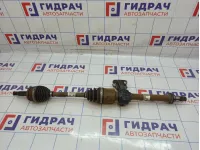 Привод передний правый Kia Rio X (X-Line) 49501-H0000. Дефект резъбы.