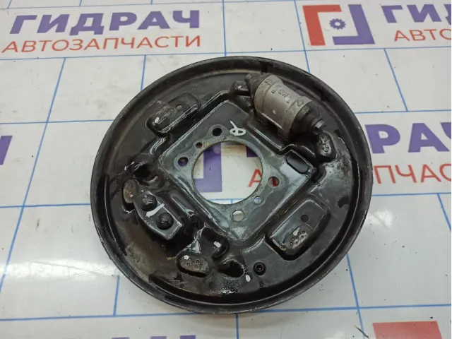 Щит опорный задний правый Kia Rio X (X-Line) 58400-H5200.