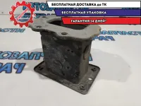 Кронштейн усилителя переднего бампера Kia Ceed 647201H010.