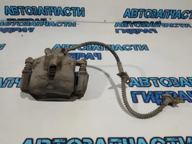 Суппорт тормозной передний правый Kia Ceed 581301H000.