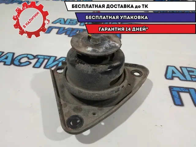 Опора двигателя правая Kia Ceed 218102L000.