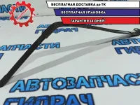 Лента крепления бензобака правая Kia Rio 3 312114L000.