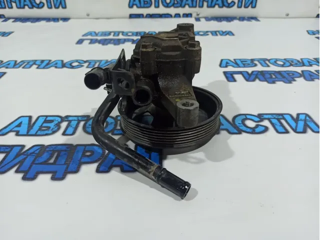 Насос гидроусилителя Kia Rio 3 571004L000.