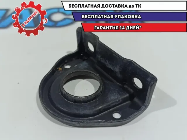 Кронштейн радиатора Kia Rio 3 253334Y000.