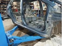 Порог со стойкой правый Kia Rio 3.