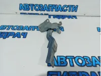 Петля капота правая Kia Rio 3 79120-4Y000.