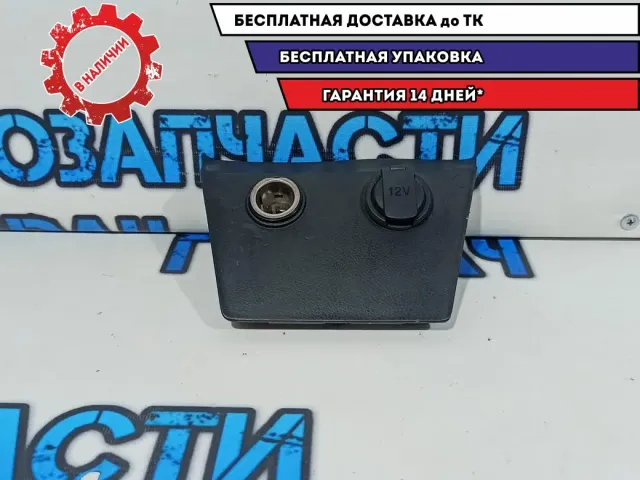 Накладка декоративная Kia Rio 3 84621-4Y000. Дефект.