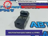 Блок управления стеклоподъемниками Kia Rio 3 93570-4Y000.