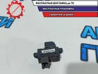 Кнопка стеклоподъемника Kia Rio 3 93580-4X000.