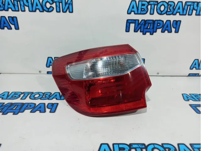 Фонарь задний наружный левый Kia Rio 3 92401-4X200. Дефект.