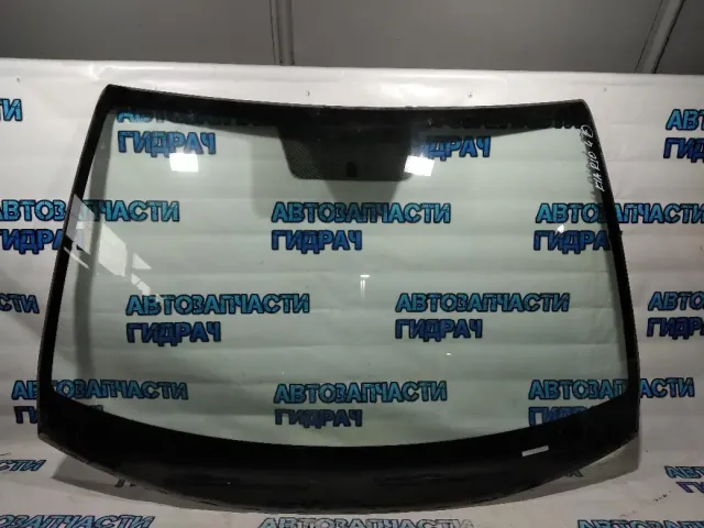 Стекло лобовое Kia Rio 4  86110H0000.