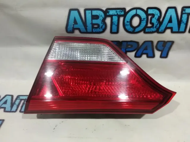 Фонарь задний внутренний правый Kia Rio 4  92404H0000.