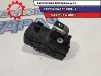 Кнопка стеклоподъемника Kia Rio 4  93581H0100CA