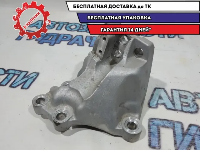 Кронштейн опоры двигателя левый Kia Rio 4