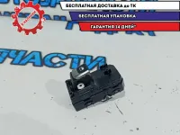 Кнопка стеклоподъемника Kia Rio 4 93581H0100CA.