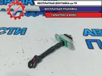 Ограничитель двери Kia Rio 4. С передних дверей.