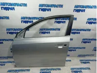 Дверь передняя левая Kia Rio 4 76003-H0000. Вмятина.