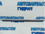 Уплотнитель стекла двери Kia Rio 4 83241-H0000. Задней правой двери.