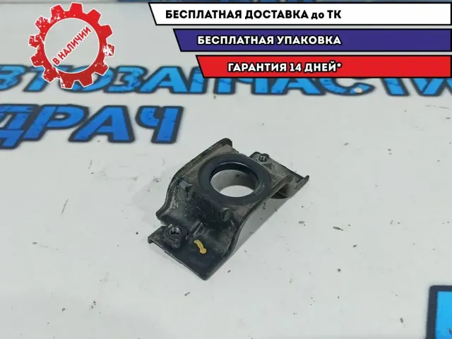 Кронштейн радиатора Kia Rio 4 25333-H5000. Верхний.