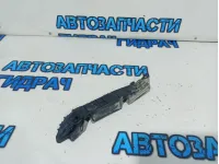 Кронштейн переднего бампера правый Kia Rio 4 86514H0000.