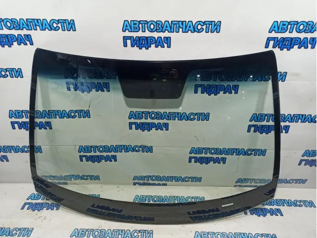 Стекло лобовое Kia Rio 4. Аналог.