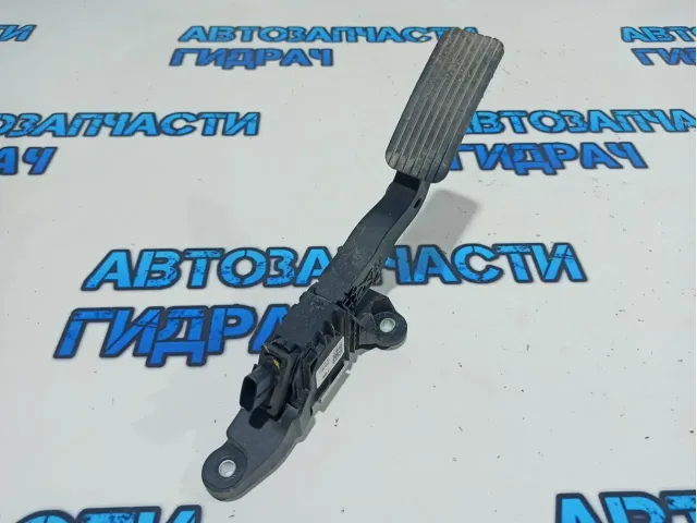 Педаль газа Kia Rio 4 32700F2100.