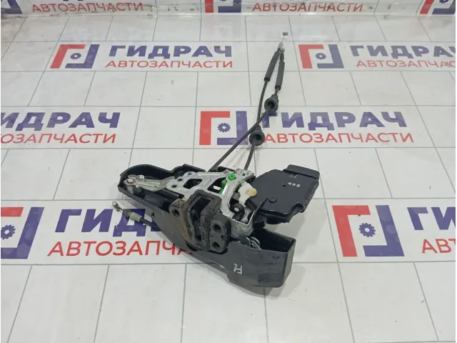 Замок двери передней левой Kia Carens 813101D010