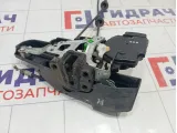 Замок двери передней левой Kia Carens 813101D010