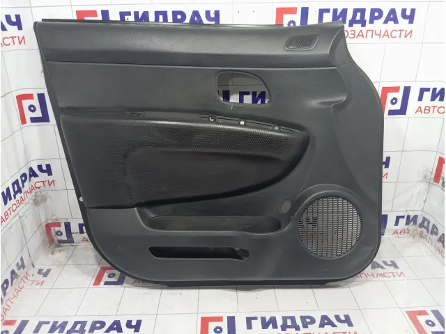 Обшивка двери передней левой Kia Carens 823011D2113J