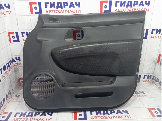 Обшивка двери передней правой Kia Carens 823021D0313J