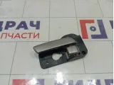 Ручка двери внутренняя левая Kia Carens 826101D020