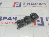 Блок управления стеклоподъемниками Kia Carens 935701D2010G