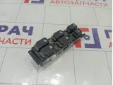 Блок управления стеклоподъемниками Kia Carens 935701D2010G