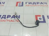 Кнопка открывания лючка бензобака Kia Carens 935901D000