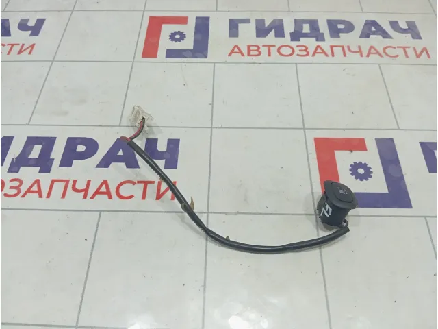 Кнопка открывания лючка бензобака Kia Carens 935901D000