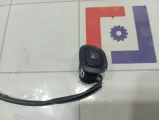 Кнопка открывания лючка бензобака Kia Carens 935901D000