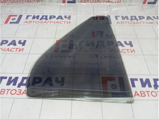 Стекло двери задней правой Kia Carens 834271D000