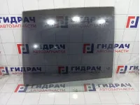 Стекло двери задней левой Kia Carens 834211D000