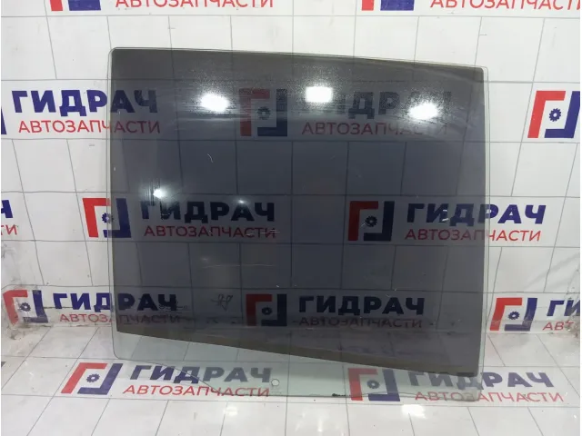 Стекло двери задней правой Kia Carens 834111D000