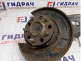 Кулак поворотный задний правый Kia Carens 527201D010