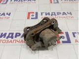 Суппорт тормозной передний правый Kia Carens 581301D100