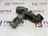 Патрубок воздушного фильтра Kia Carens 281302G150