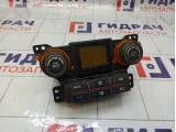 Блок управления климатической установкой Kia Carens 972501D201