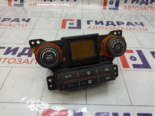 Блок управления климатической установкой Kia Carens 972501D201