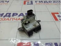 Замок багажника Kia Carens 812301D000